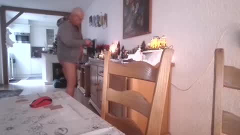 smoothy5460 online show from December 25, 8:18 am