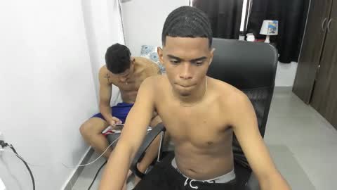 snak_master1 online show from November 4, 5:58 pm