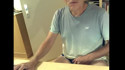 sneaxfreund online show from October 12, 10:44 pm