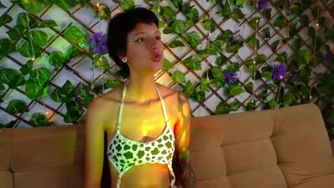 snner_velvet online show from May 2, 8:47 pm
