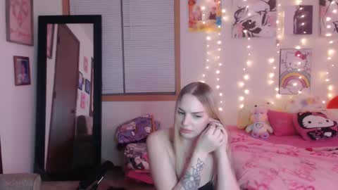 snow_money online show from December 14, 6:46 am