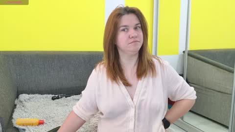 snowflakec online show from December 4, 9:29 pm