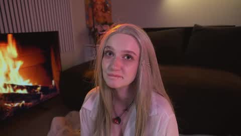 Ellie online show from May 30, 6:01 am