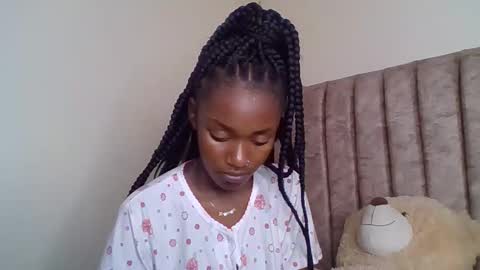 Snowie eyes online show from March 10, 11:07 pm