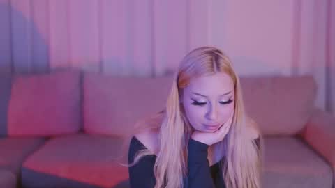 Snowy Bubbles online show from January 13, 1:13 am