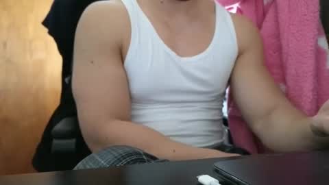 Snapshot of so_thick chatting on February 20, 2:46 pm luca - online show from February 20, 2:46 pm