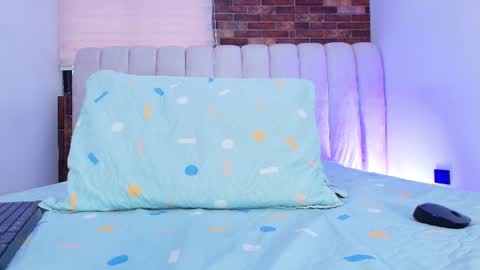 Sofia online show from June 25, 7:19 pm