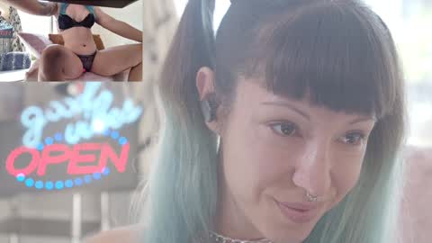 Sofi Mora online show from October 18, 1:37 pm