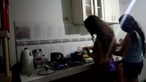 Snapshot of sofi_yendell chatting on October 15, 1:20 am sofi online show from October 15, 1:20 am