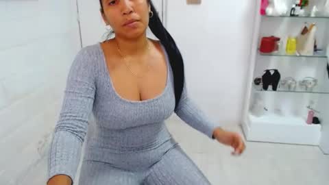 sofia vene  online show from October 5, 6:15 pm