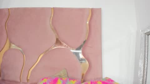 SOFIA online show from March 27, 8:43 pm