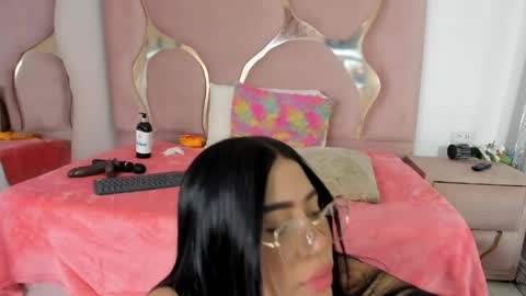 SOFIA online show from May 1, 10:59 pm
