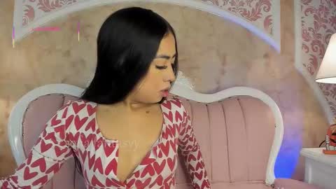 Sofia fantasyy  Online 0700 to 1400 gmt-5 online show from October 6, 12:12 pm