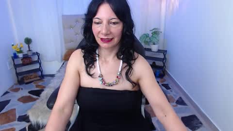 Snapshot of sofia_granny chatting on October 12, 5:00 am Sofia online show from October 12, 5:00 am