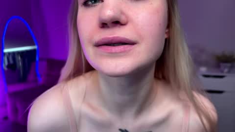 Sofia online show from May 22, 3:57 am