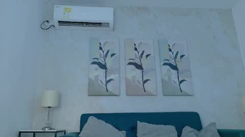 Sofi  online show from April 6, 6:53 pm