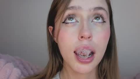     online show from October 26, 3:51 am