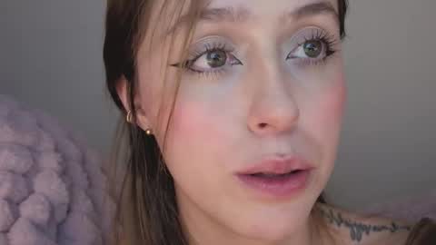     online show from October 21, 3:11 am