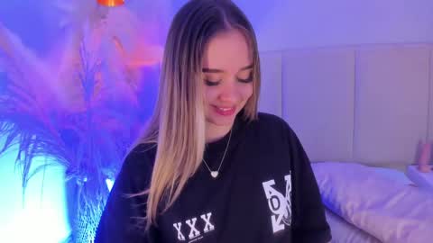 SOFIA PAMELA online show from March 11, 1:16 am