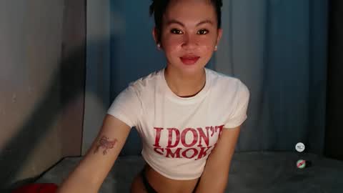 sofia_sweetheart18 online show from May 24, 4:20 am