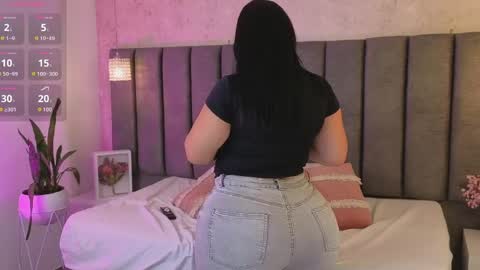 Sofi online show from April 13, 11:25 am