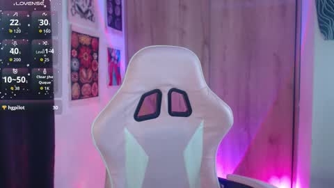       online show from February 3, 6:40 am