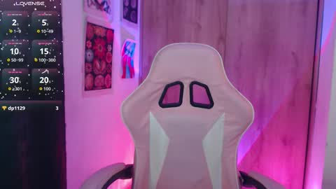       online show from November 14, 4:14 am