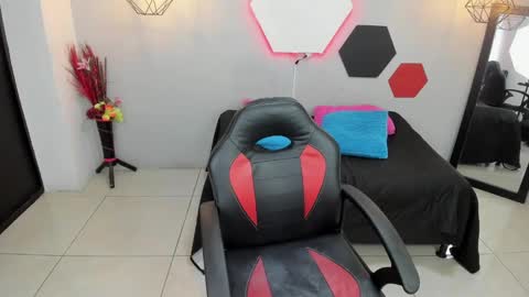 sofia online show from February 21, 10:04 pm