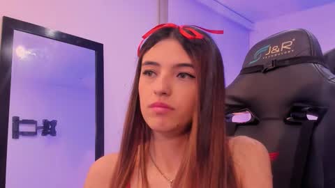 Sofia  Help me reach 5K followers  online show from November 20, 10:51 pm