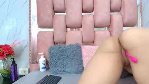 Snapshot of sofiasommers chatting on October 7, 7:21 pm Sofia Sommers online show from October 7, 7:21 pm