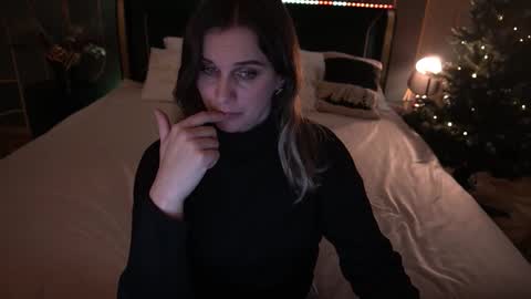 Sofi online show from December 21, 8:26 pm