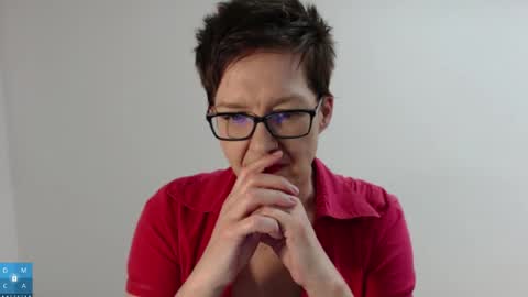 Sofie Velvet online show from December 3, 6:30 pm