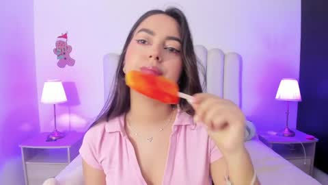 Sofi online show from May 22, 11:22 pm