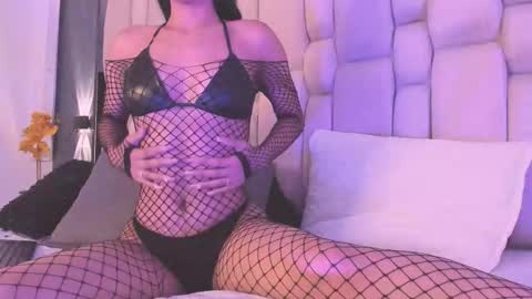  sofie  online show from November 15, 8:10 pm