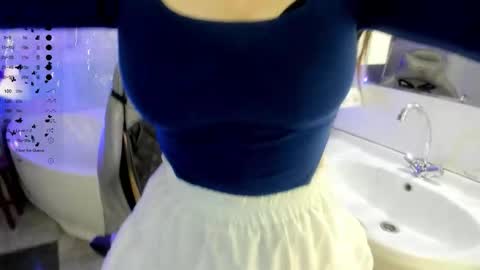 Snapshot of sofiyamil chatting on October 24, 5:19 am sofiyamil online show from October 24, 5:19 am