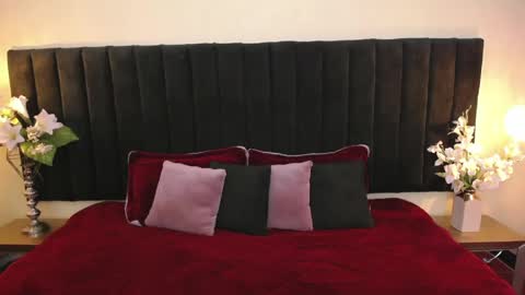 Cam and Amy online show from April 7, 7:38 pm