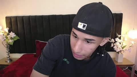 Cam and Amy online show from April 13, 7:40 pm