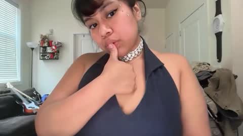 softandcreamyass online show from May 17, 8:51 pm