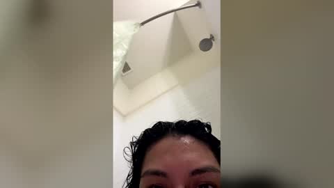 softandcreamyass online show from April 4, 1:34 am