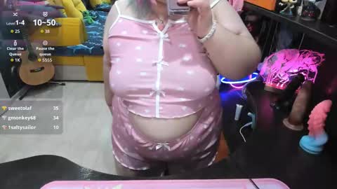 Sofie online show from October 10, 7:47 am