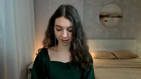 Kelly online show from October 18, 8:18 am