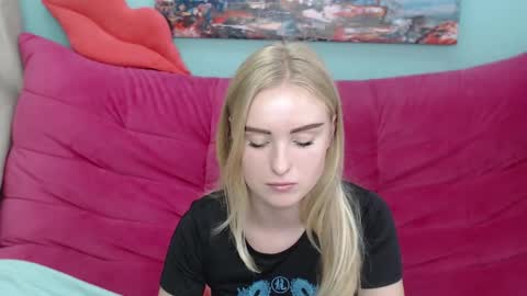 sofysoft online show from October 3, 6:10 am