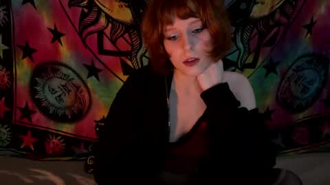 Annie online show from May 25, 7:31 pm