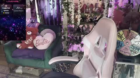 solesticia online show from September 30, 10:09 pm