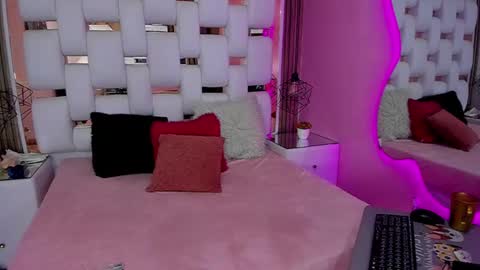 Sol Evans online show from March 10, 12:17 pm