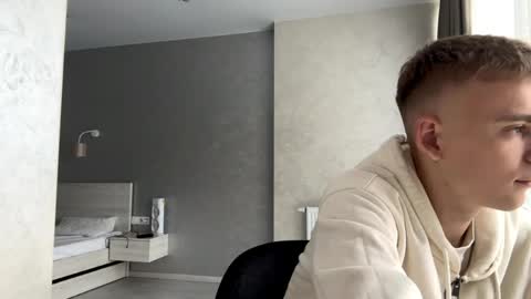 Jett online show from April 8, 10:40 am