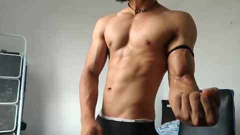 Hi Im Weller Check my Bio  online show from April 8, 9:07 pm