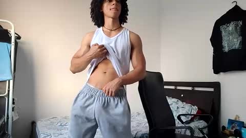 Hi Im Weller Check my Bio  online show from March 16, 10:58 pm