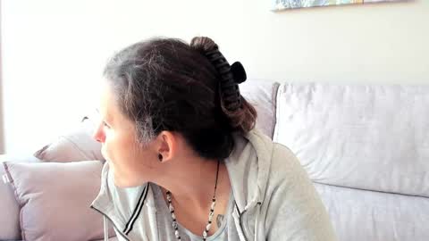 SomeonesDay online show from April 3, 1:07 pm