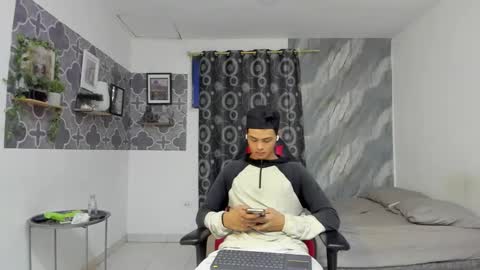 son_hades online show from March 25, 3:57 am